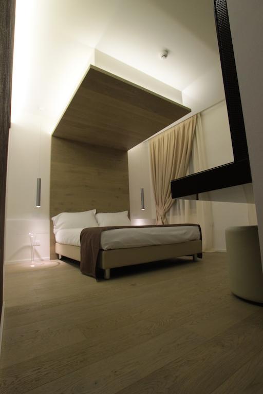 Borgoleoni 18 - Room And Breakfast Феррара Екстер'єр фото